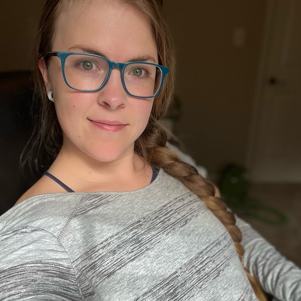 Meet your Posher, Savannah